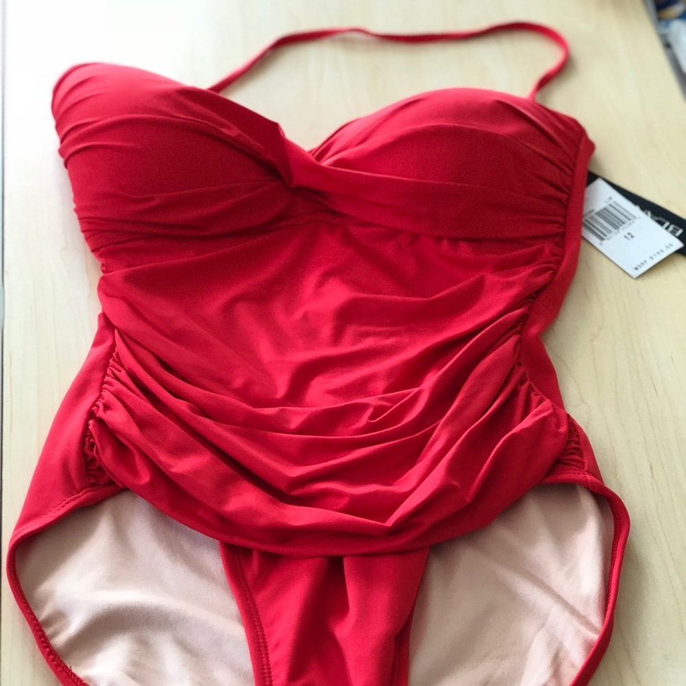Red la Blanca  one piece